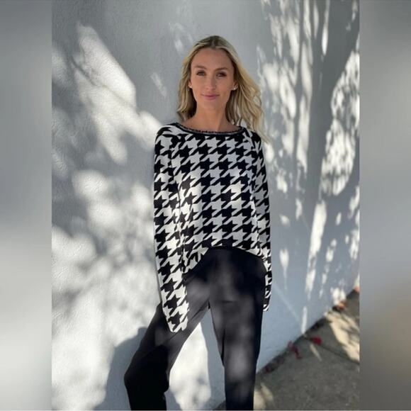 Six Fifty NWT Modesty with Style Top Black & White Houndstooth Size L - Picture 2 of 8